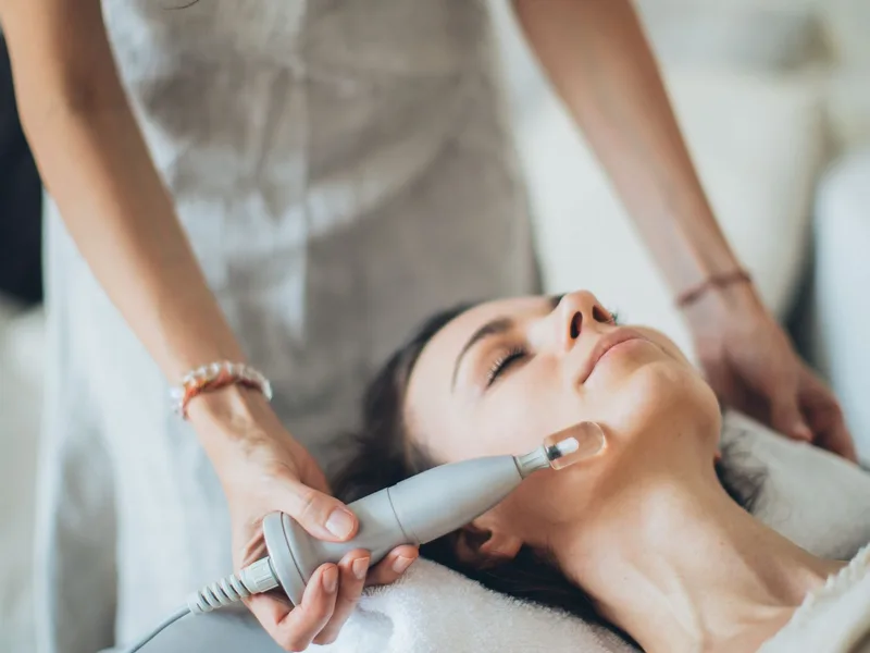 Trattamenti Viso — Estetica Beauty & Care
